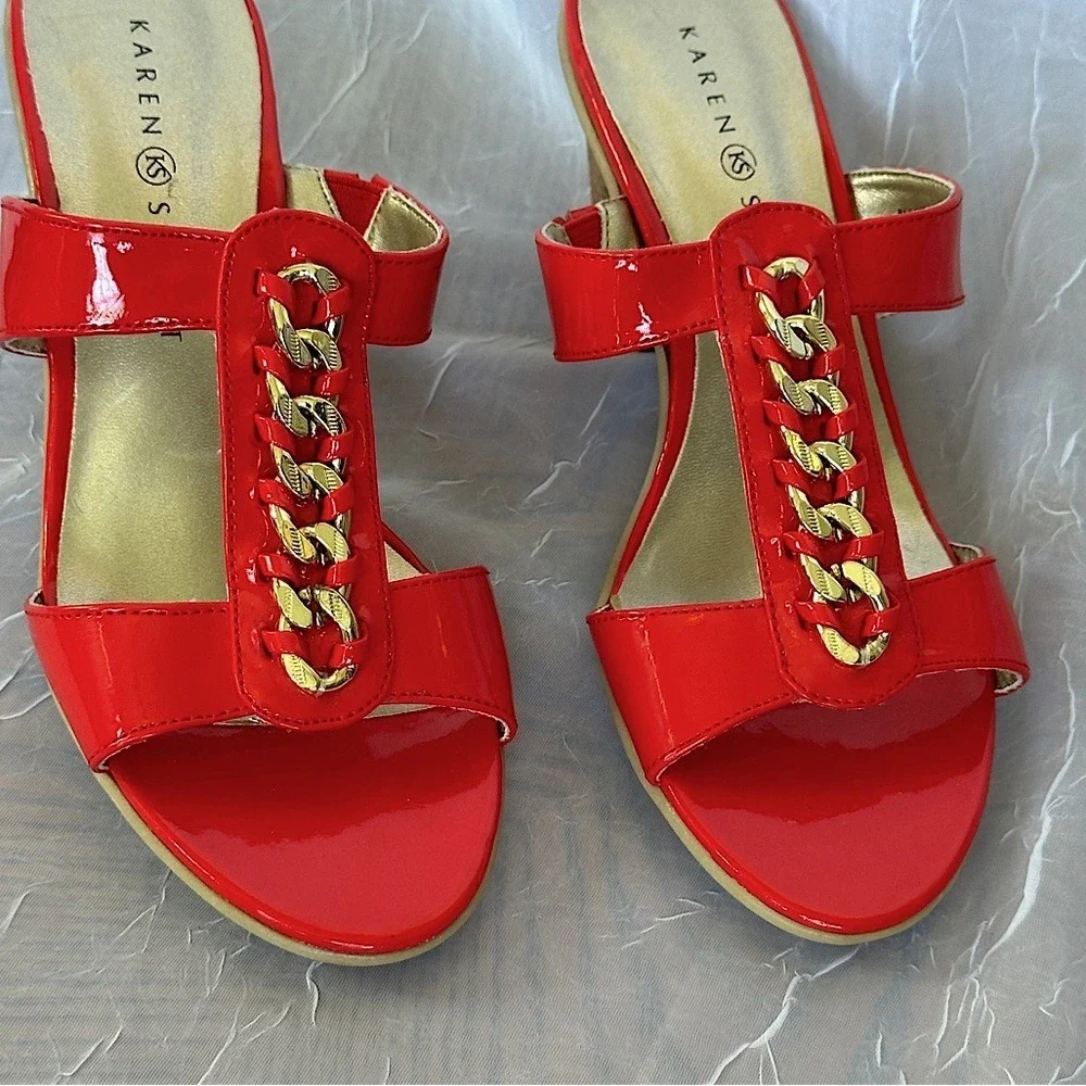 3/$20💥 Karen Scott Red & Gold Chain Embellished Slip On Kyley‎ Wedge Cork Heels